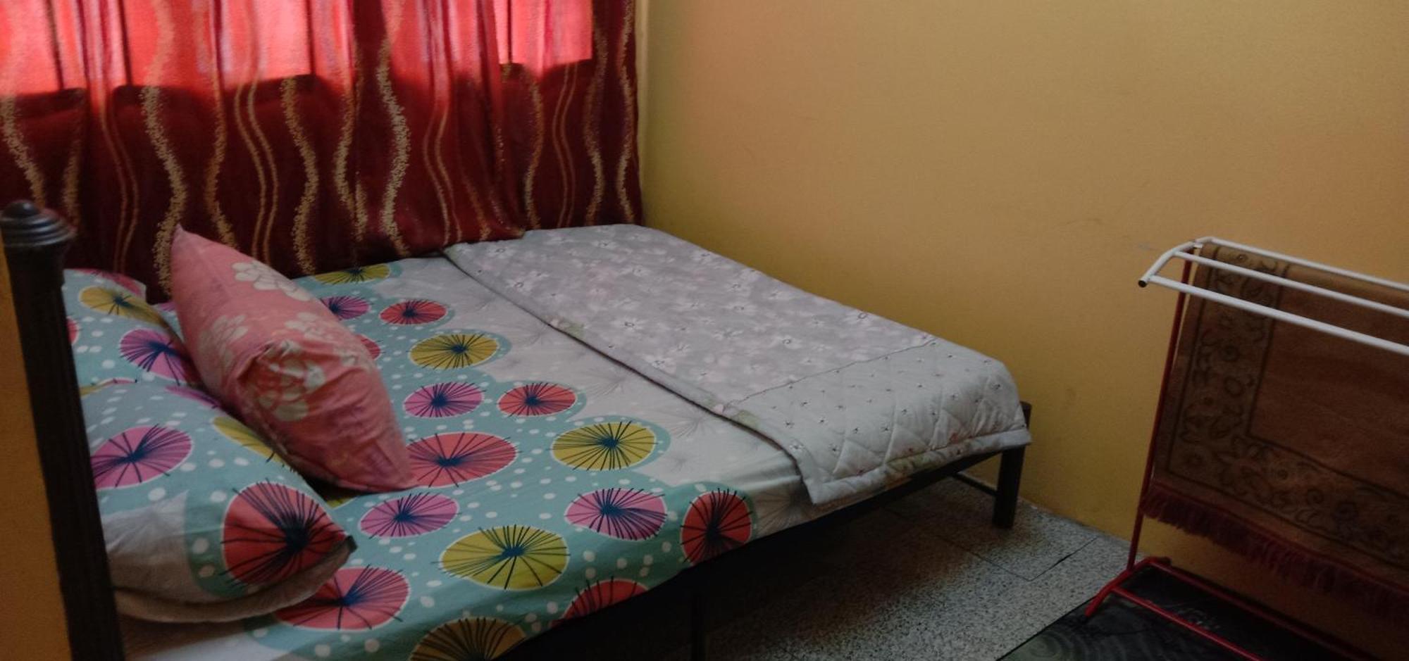 Baiti Homestay Гамбанг Номер фото